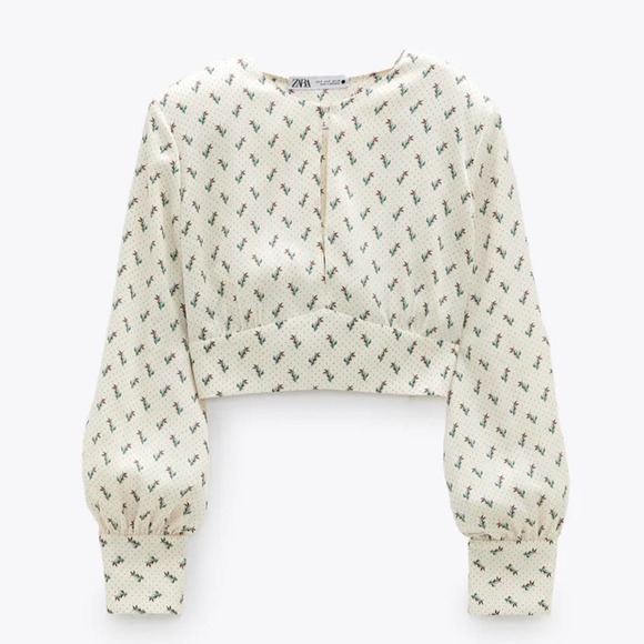 Zara Tops - Zara Shoulder pad print top Size L